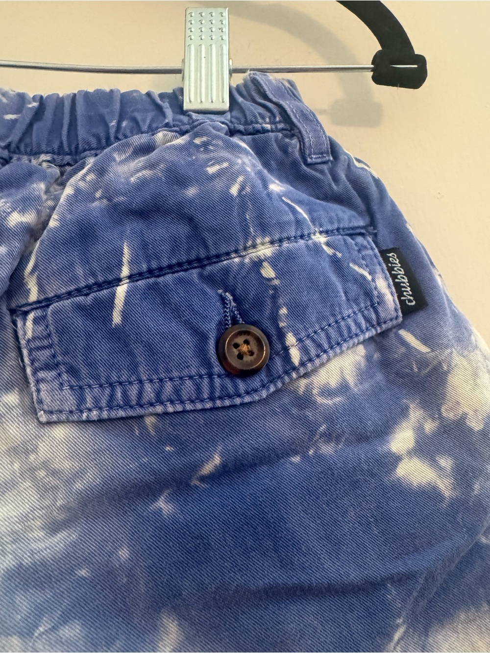 Chubbies Tie-Dye Blue and Cream 5inch Inseam Shorts - Picture 8 of 10